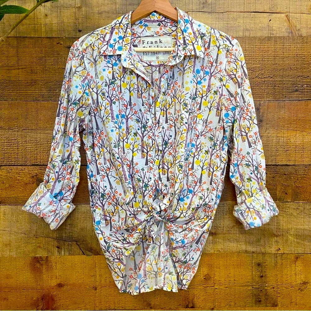Button Down Frank & Eileen Floral Shirt  Long Sleeve Preppy Comfortable Luxe